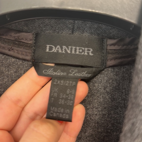 Danier leather wrap coat - Picture 3 of 5